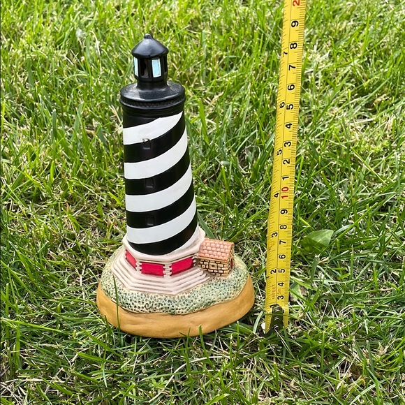 Black and White Striped Lighthouse Musicbox - Picture 2 of 4